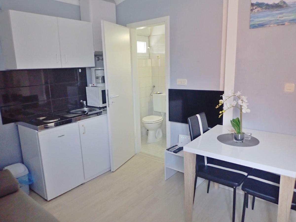 סלינה Apartments Lana - 30 M From The Sea חדר תמונה